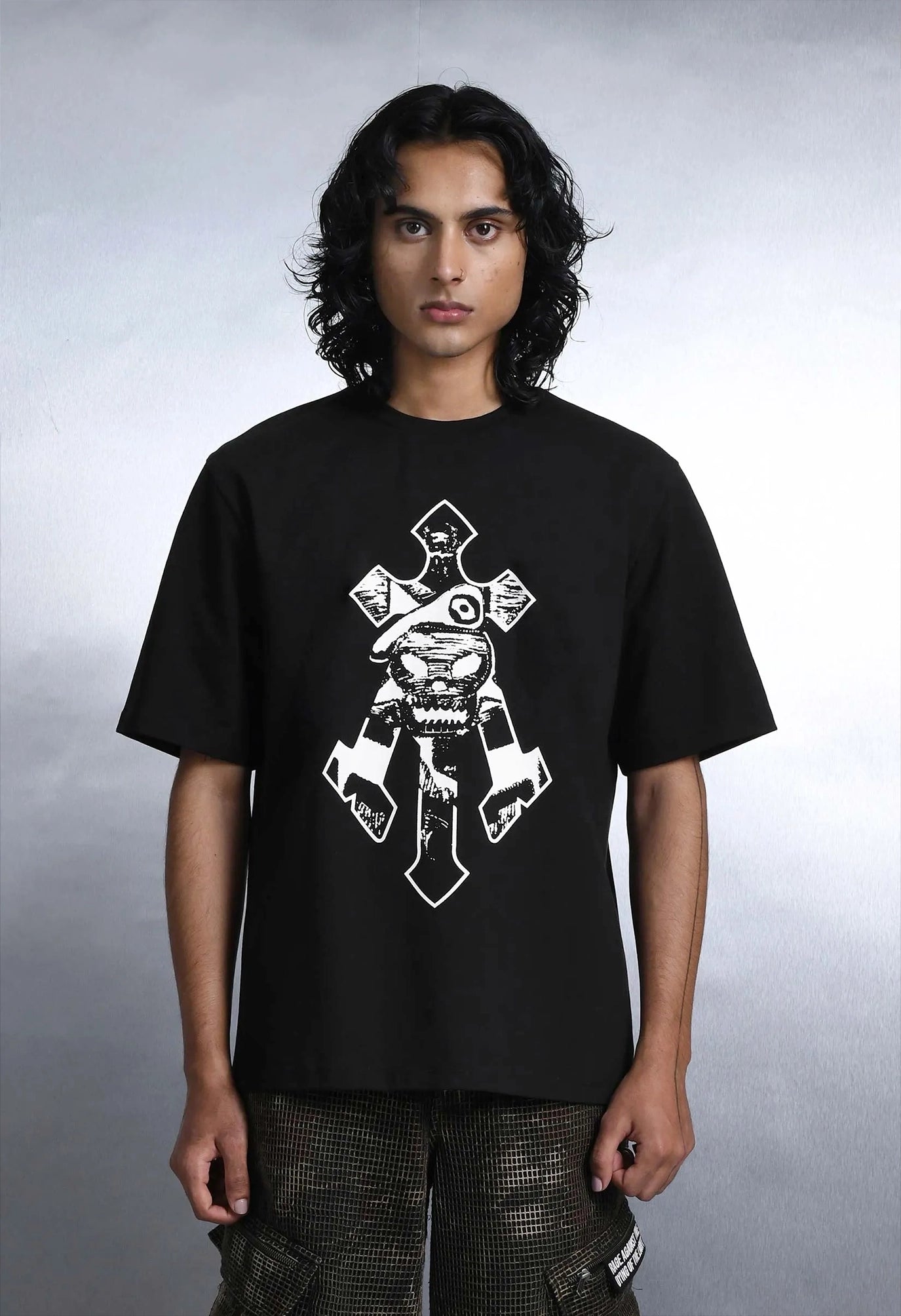 Insignia Relaxed Tee