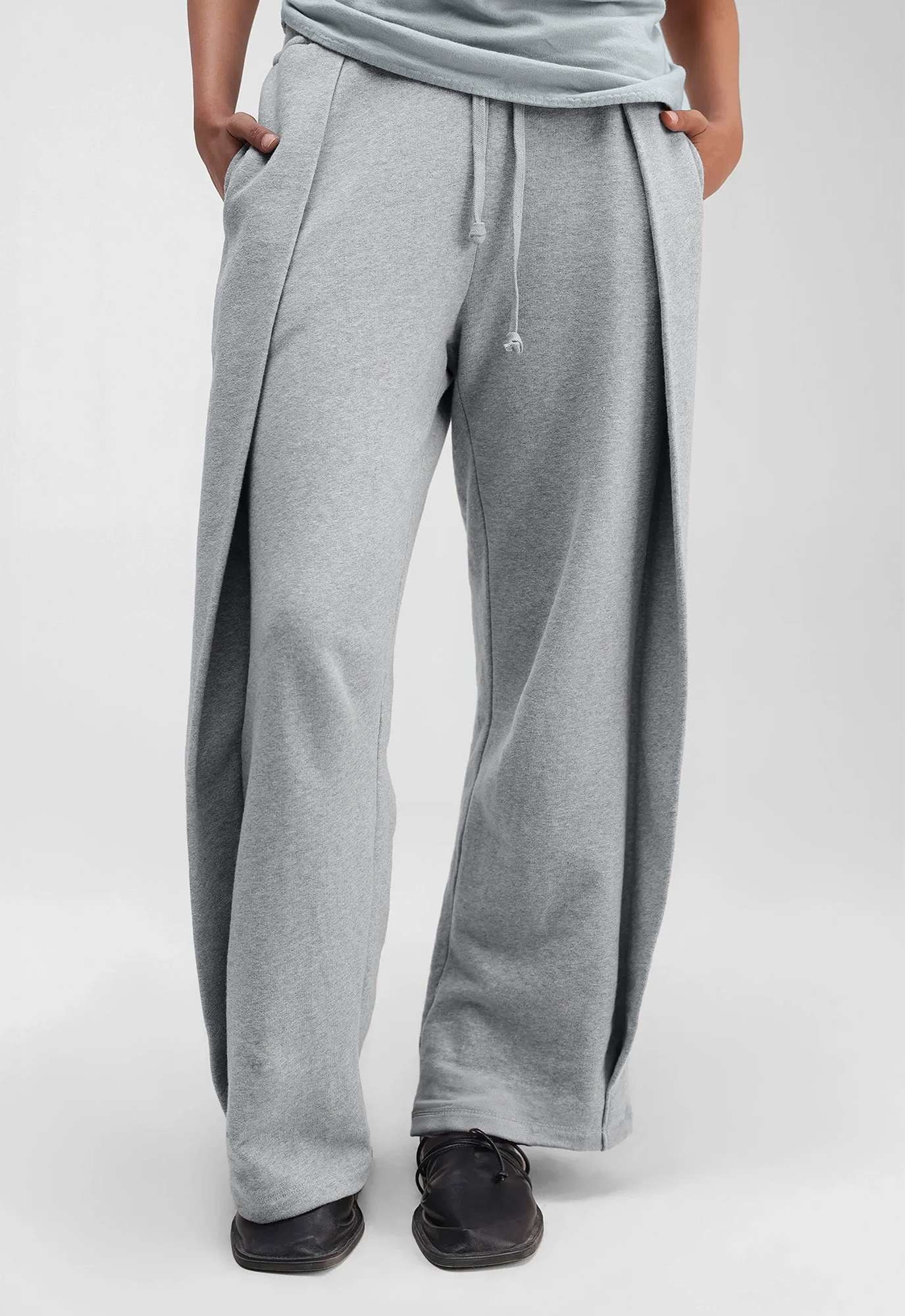 Drape Sweat Pants in Grey