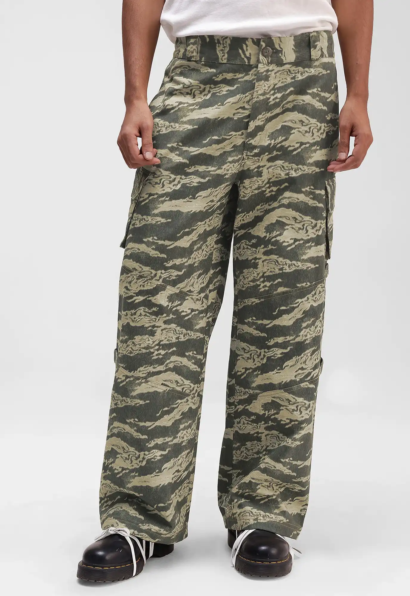Emberstripe Camouflage Pants