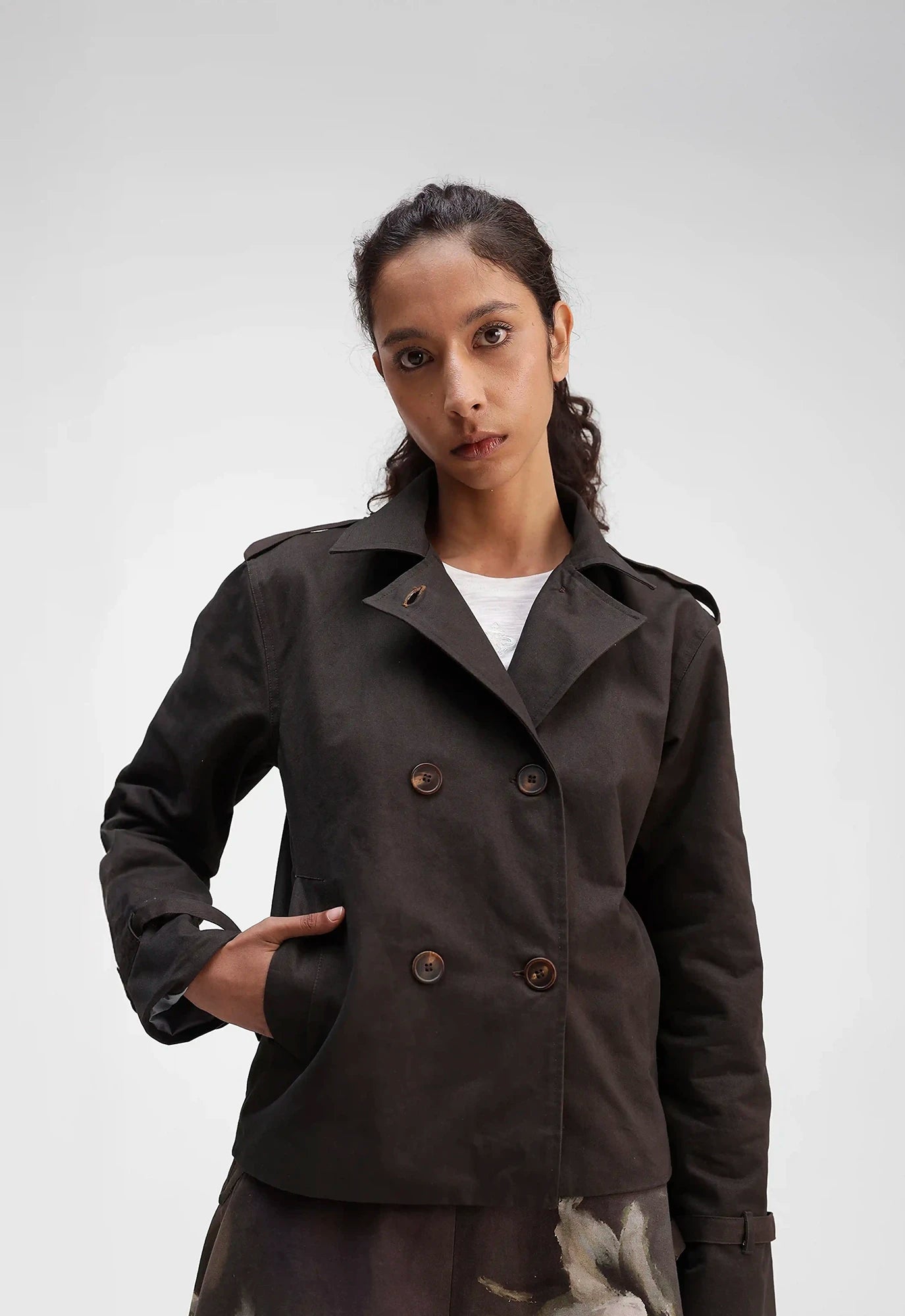 Cropped Trench Coat in Brown