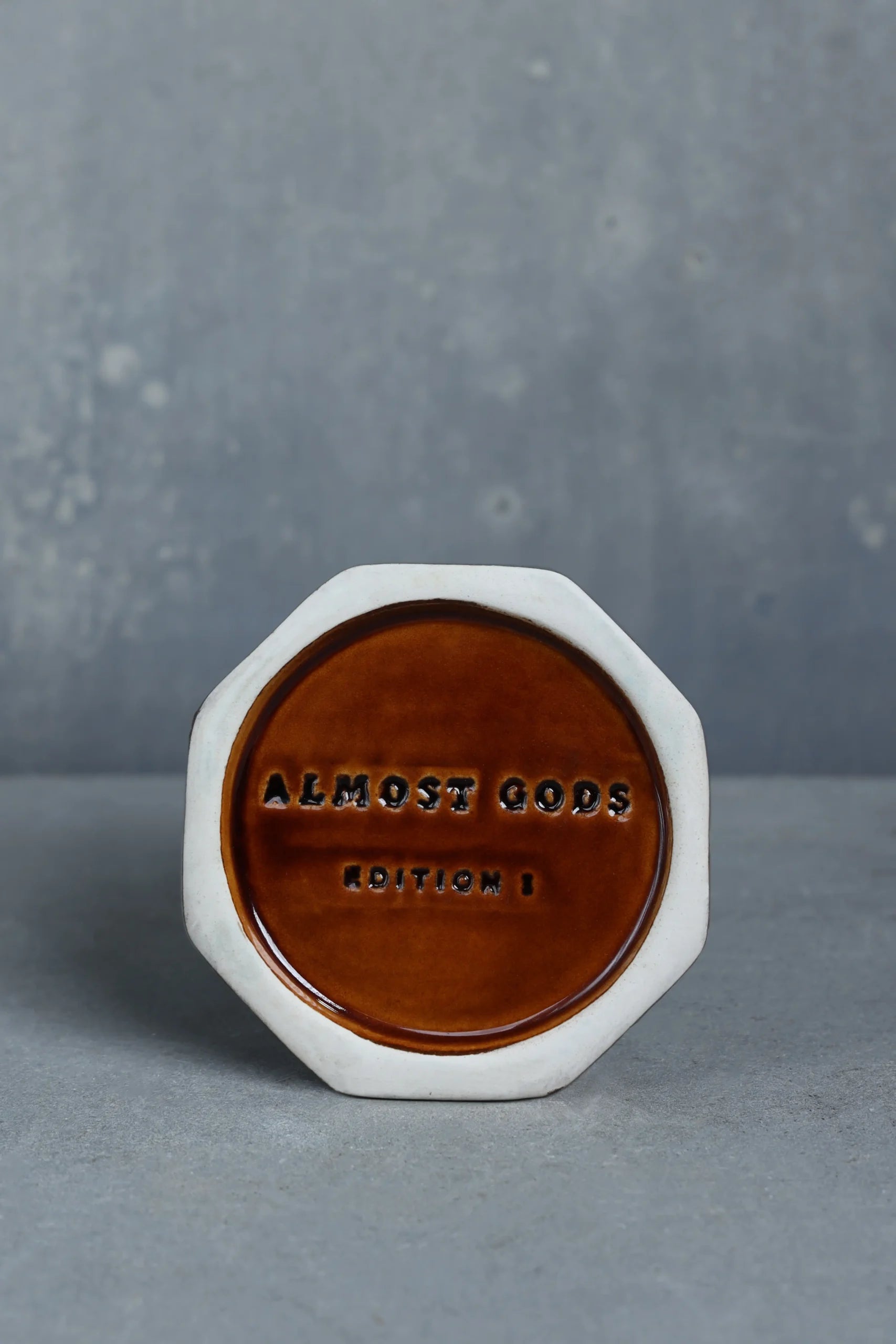 Sweet Ash – Ceramic Candle