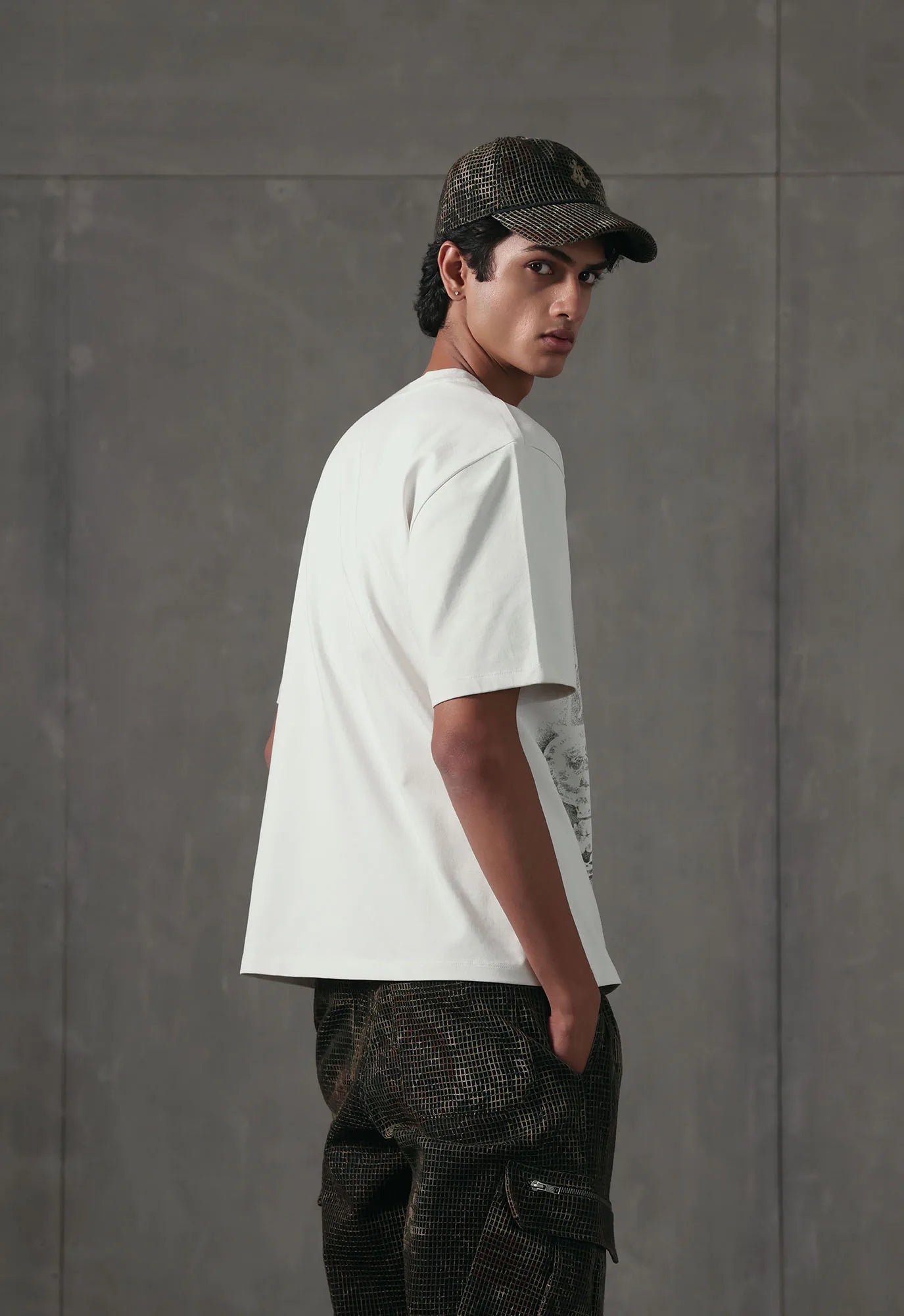 Aegis Relaxed Tee in Grey