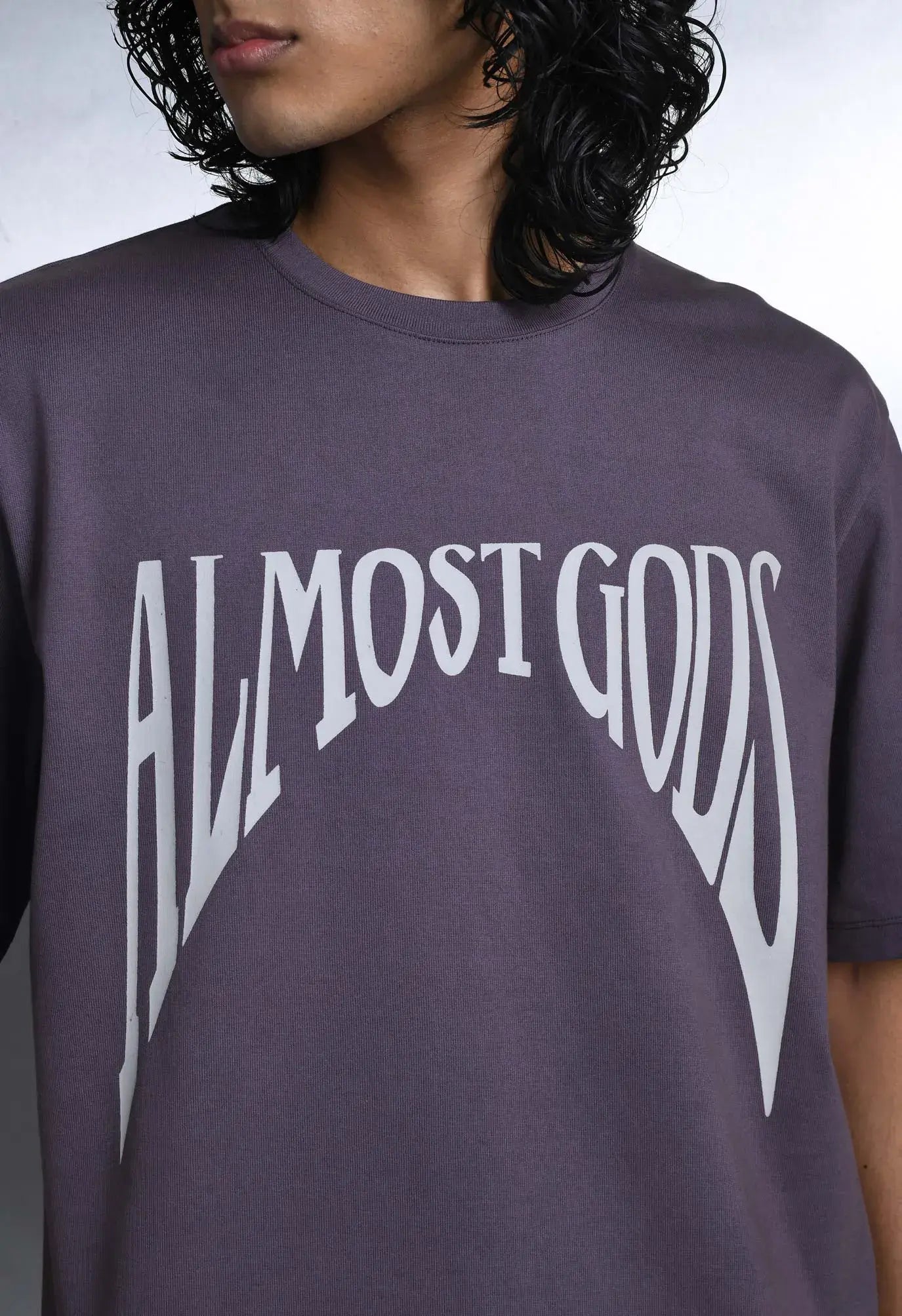 Gothic Relaxed Tee in Fig