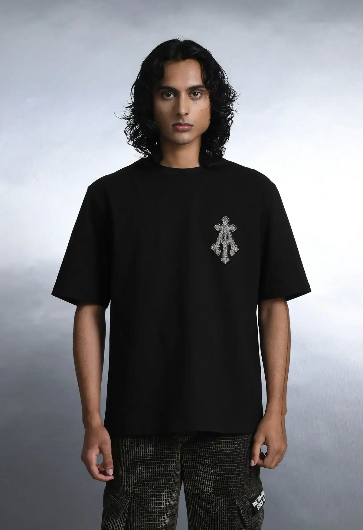 Alpha Cross R Logo Alpha Cross Zari Embroidered Relaxed Tee